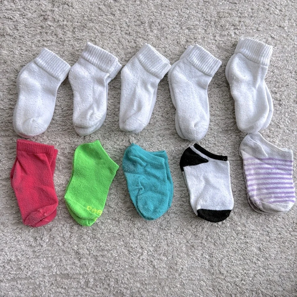 Gently Worn -10 Pairs Girl's Socks -Size 4-6 yrs. - Excellent Condition